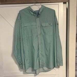 Huk Gear Men’s Tide Point Button-Down Shirt